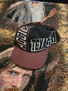 Vintage Texas A&M Aggies Blockhead SnapBack Cap Gig'em Burgundy/Black
